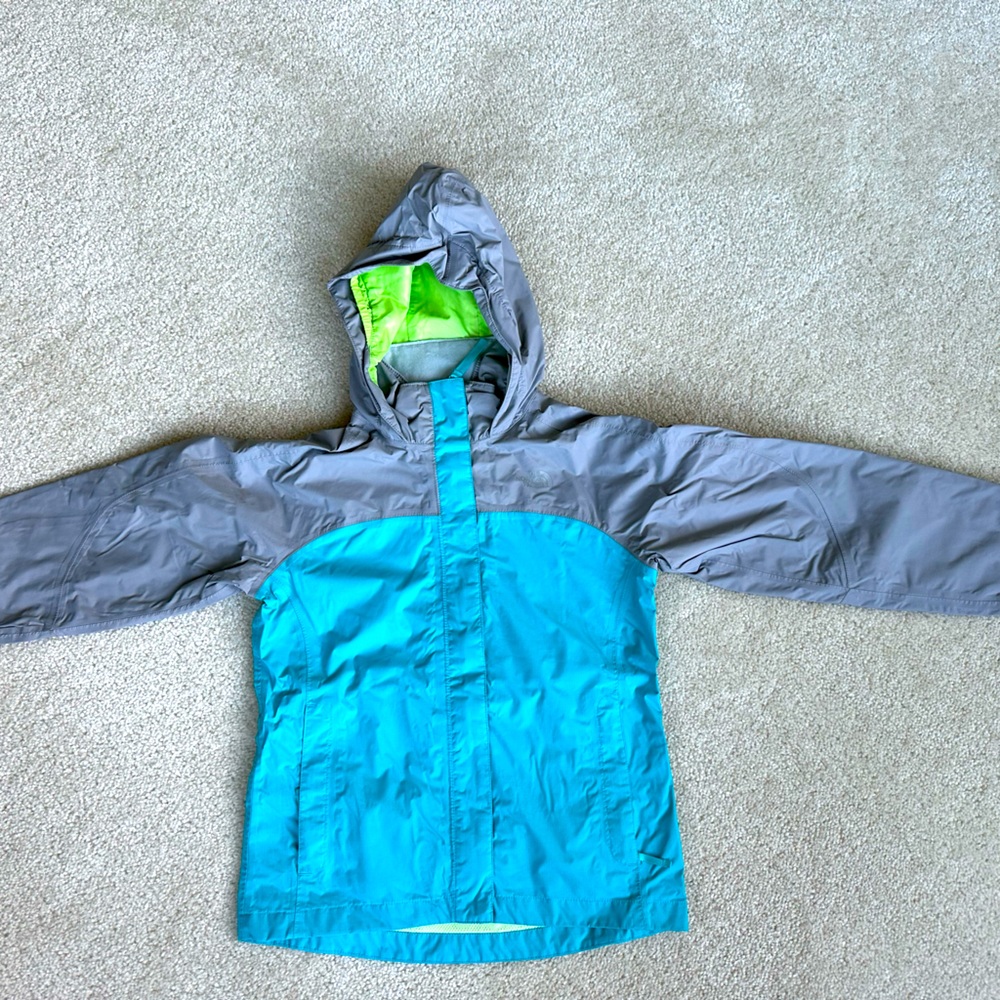 The North Face Resolve Reflective Jacket - Girls' M (10/12) gently used-like new